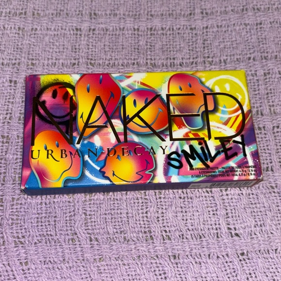 Urban Decay Other - Urban Decay Naked Smiley Chill Happy Mini Palette Brand New